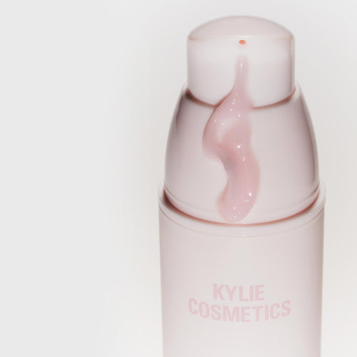 hydrating, <br>weightless <br> formulas